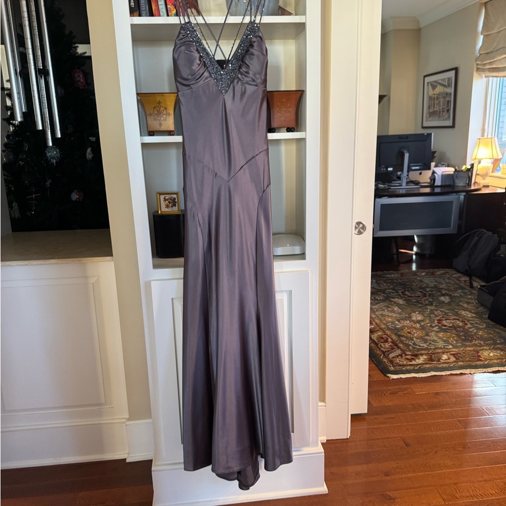 Dave & Johnny Elegant Gray Backless Dress